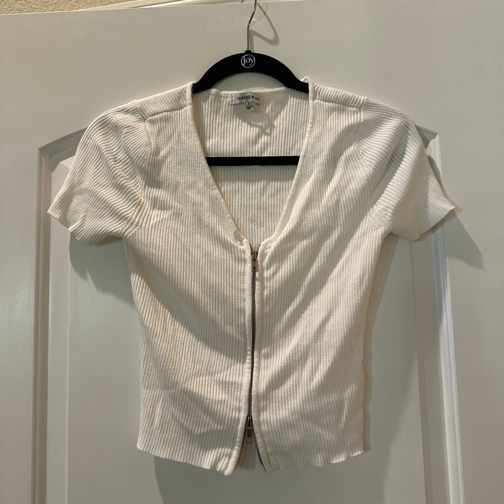 Hooked Up by IOT Cream Ribbed Crop Top